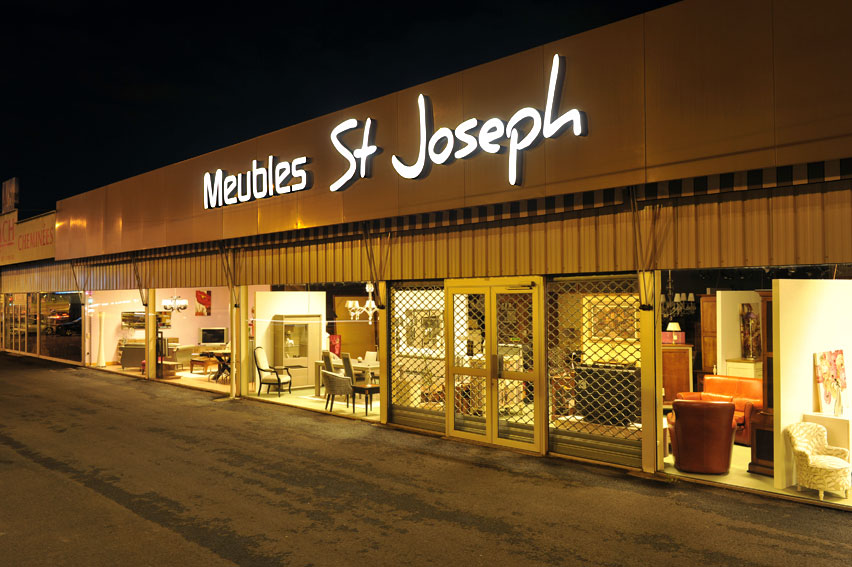 Enseigne pour Meubles St Joseph